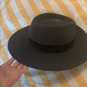 Kin the Label black wool hat